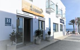 Hotel Alboran